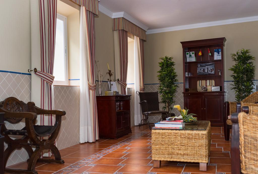 Hostal Jayma Salobreña Extérieur photo